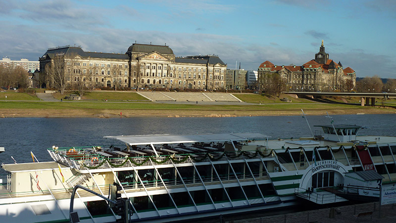 Bruehlsche Terrasse